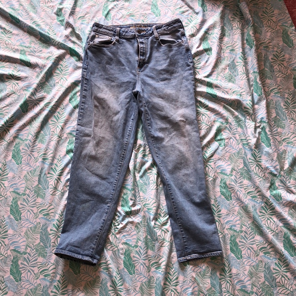 Arizona Mom Jeans